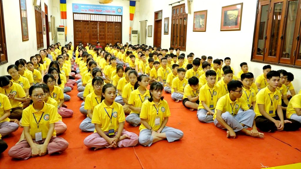 Bắc Ninh: Ngày thứ 3 của khoá tu mùa hè lần thứ 11 với chủ đề “Phật Pháp với Tuổi trẻ” tại chùa Phật Tích