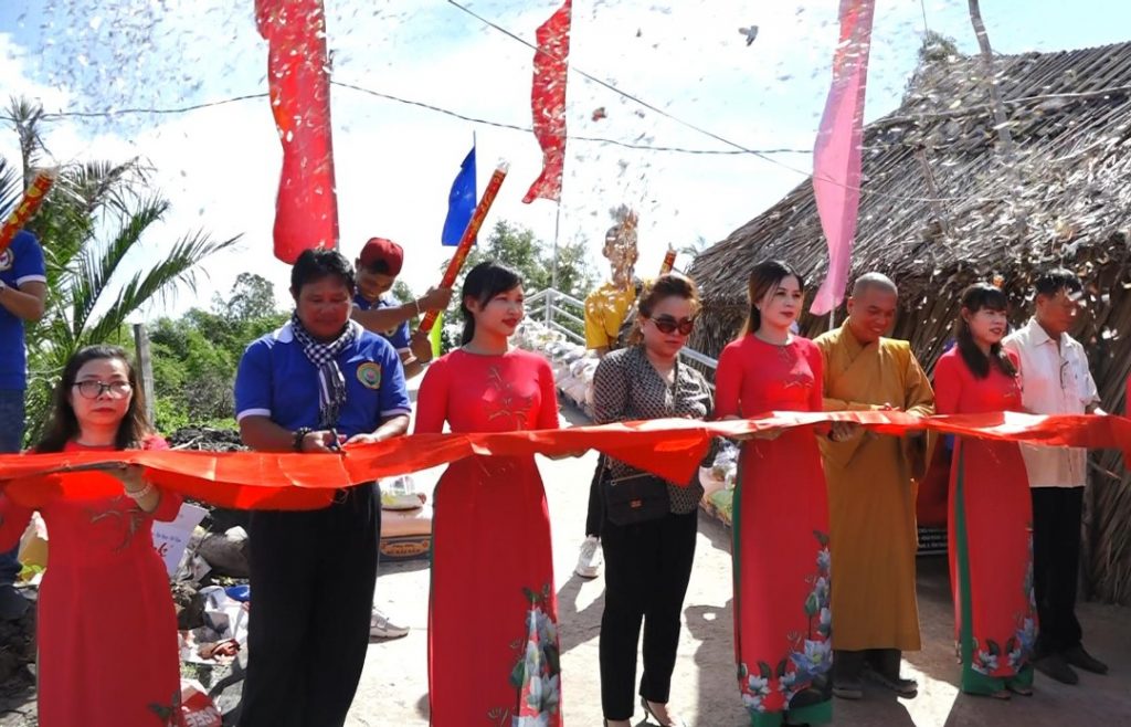 Kiên Giang: BTS GHPGVN tỉnh khánh thành cầu Long Hoa 24 tại huyện Vĩnh Thuận