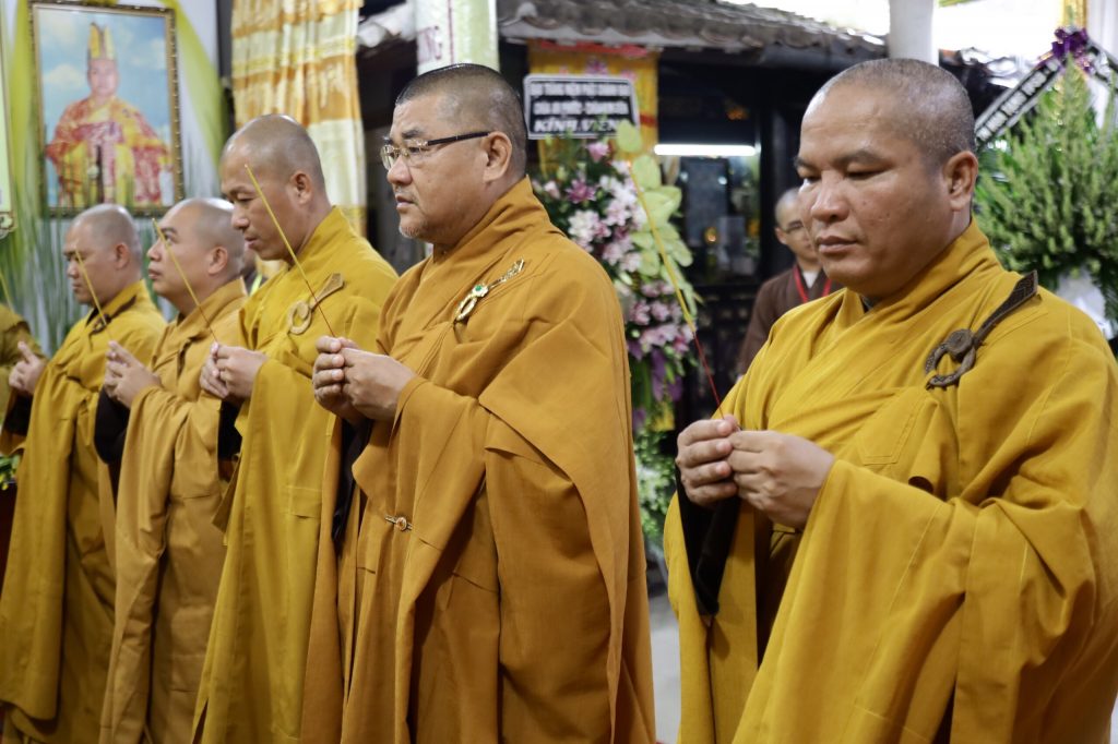 Đồng Tháp: Phật giáo tỉnh Kiên Giang phúng viếng lễ tang cố Đại lão Hòa thượng Thích Thiện Huệ