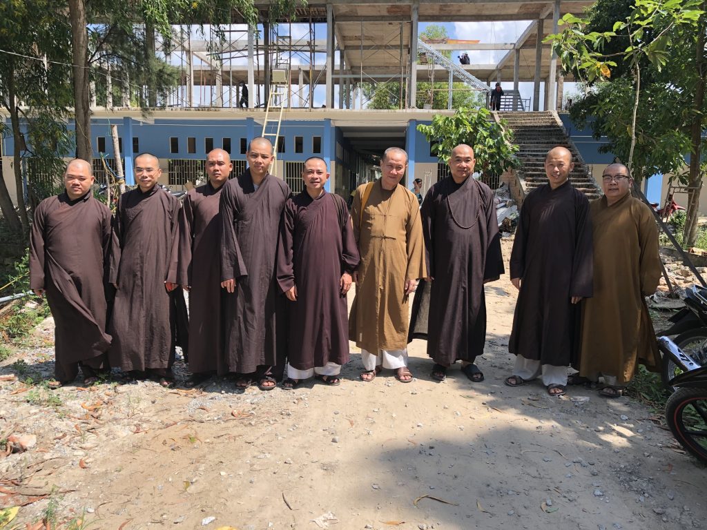 Kiên Giang: Chư Tôn đức thăm Trung tâm TTXH Phật Quang