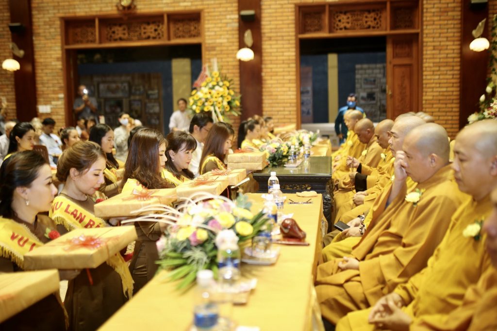 TP.HCM: Trang nghiêm Đại lễ Vu lan Báo hiếu tại tịnh viện Pháp Hạnh