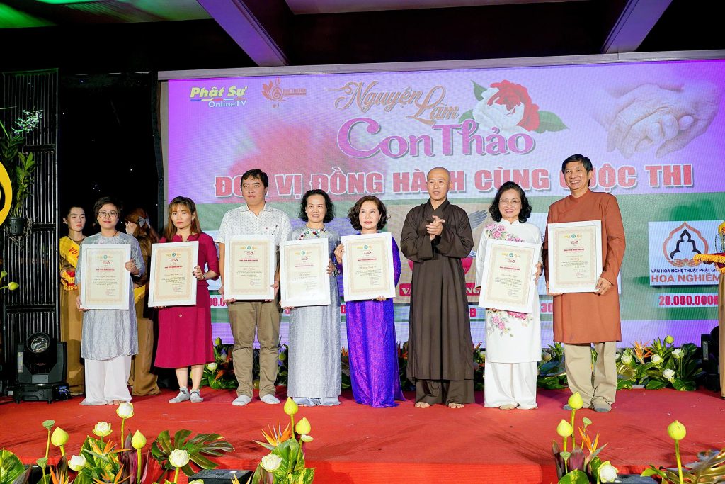 TP.HCM: Lễ trao giải cuộc thi “Nguyện làm con thảo” trong chương trình Vu lan - Văn hoá tình người