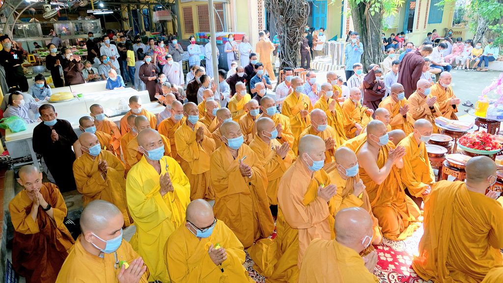 Đồng Nai: Quan Âm Tu Viện trang nghiêm tổ chức lễ cài hoa hồng mùa Vu lan Báo hiếu PL.2564