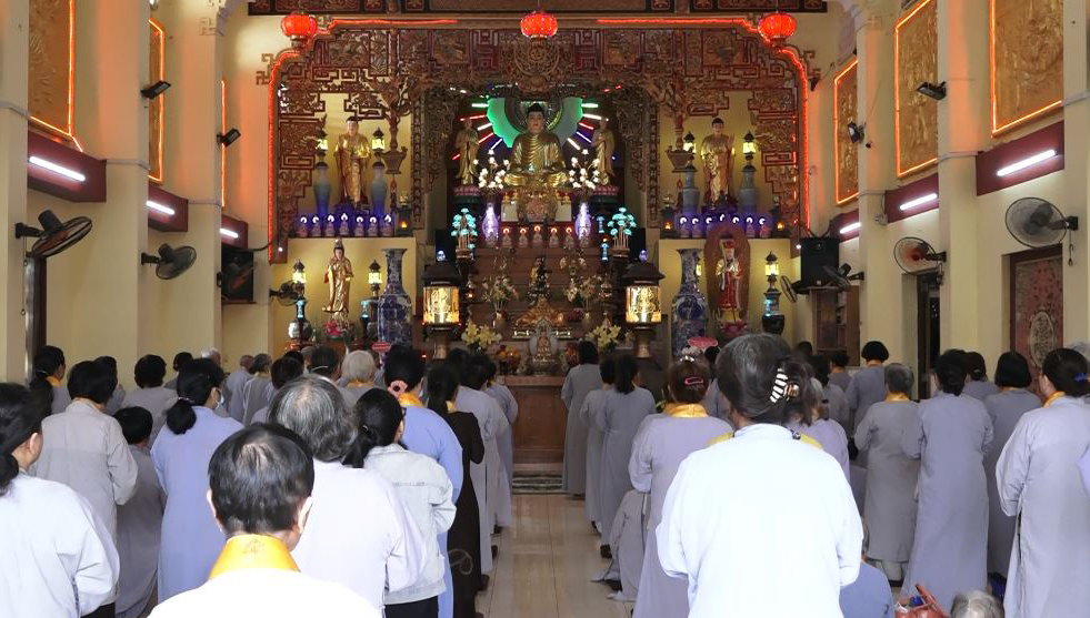 TP.HCM: Chùa Hòa Khánh tổ chức khóa tu Bát quan trai cho Đạo tràng Phật tử
