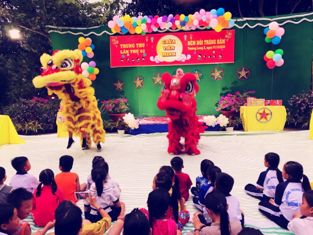 Hậu Giang: Chùa Viên Minh tổ chức “Đêm Hội Trăng Rằm” cho các em thiếu nhi