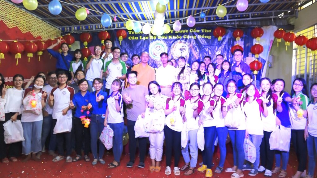 Cần Thơ: Đêm hội Trăng rằm tại chùa Giác Thành