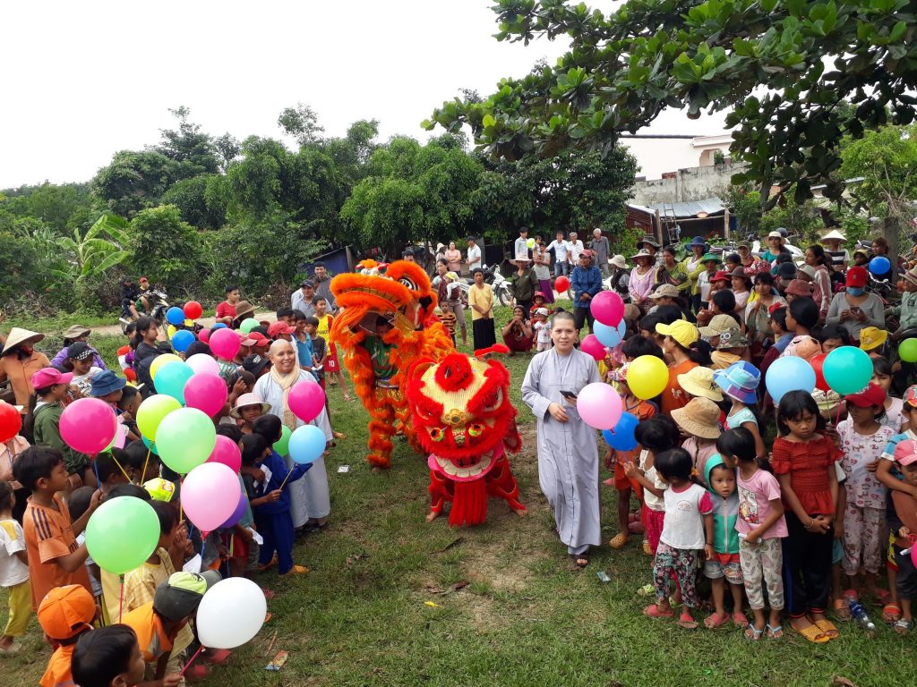 BR-VT: Những phần quà trung thu cho các em tại địa phương