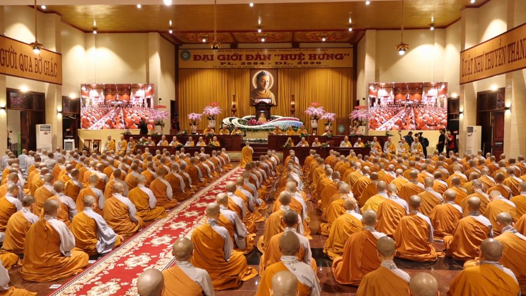 Giới tử Ni cung đón Di ảnh, BTS GHPGVN TP.HCM và thi tụng luật tại Giới trường chùa Thanh Tâm