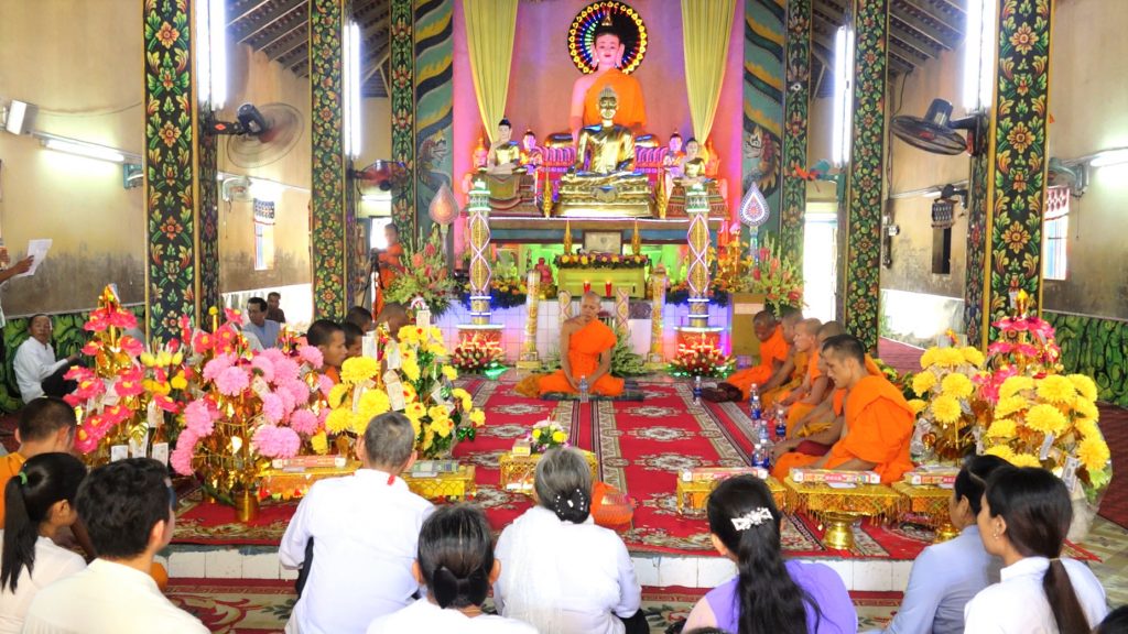 Kiên Giang: Chùa Ratanaransi (chùa Láng Cát) trang nghiêm tổ chức Đại lễ dâng Y Kathinak và đặt bát hội