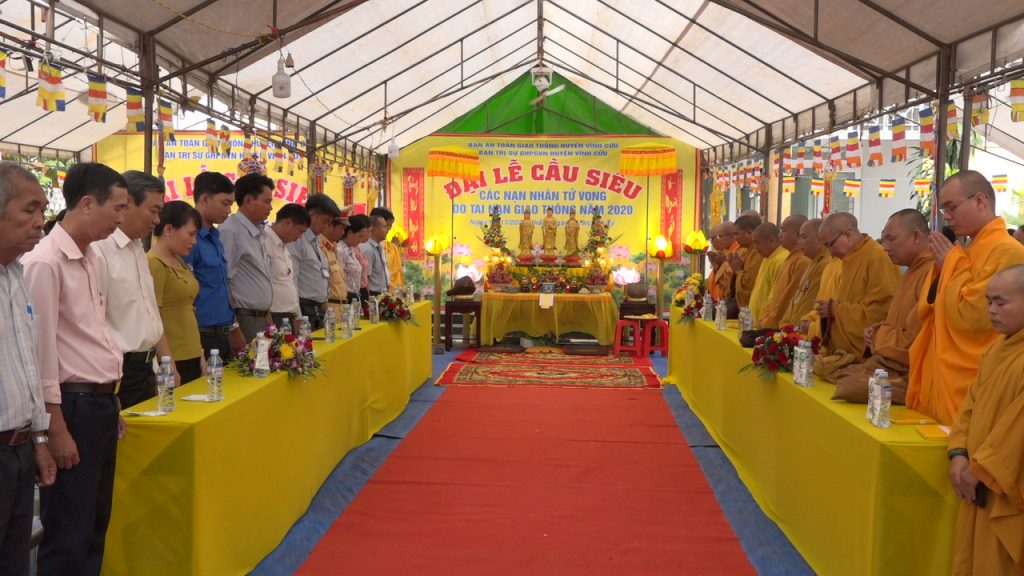 Đồng Nai: Phật giáo huyện Vĩnh Cửu kết hợp tổ chức lễ Cầu siêu cho các nạn nhân tử vong do tai nạn giao thông