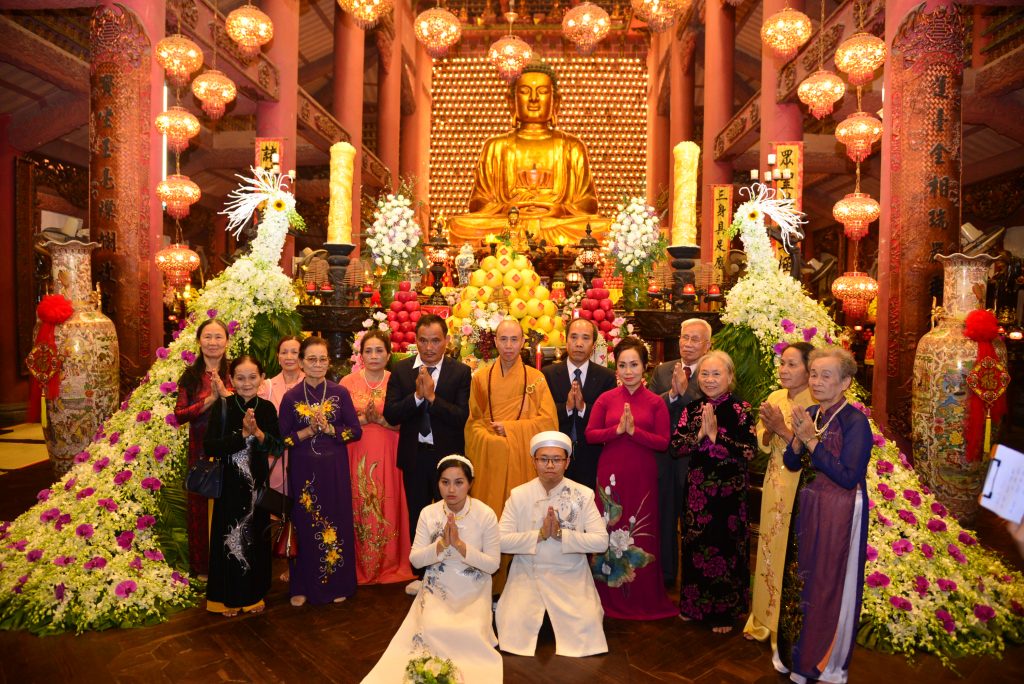 Hải Phòng: Lễ Hằng thuận cho đôi bạn trẻ tại chùa Đỏ ( Linh Độ Tự)