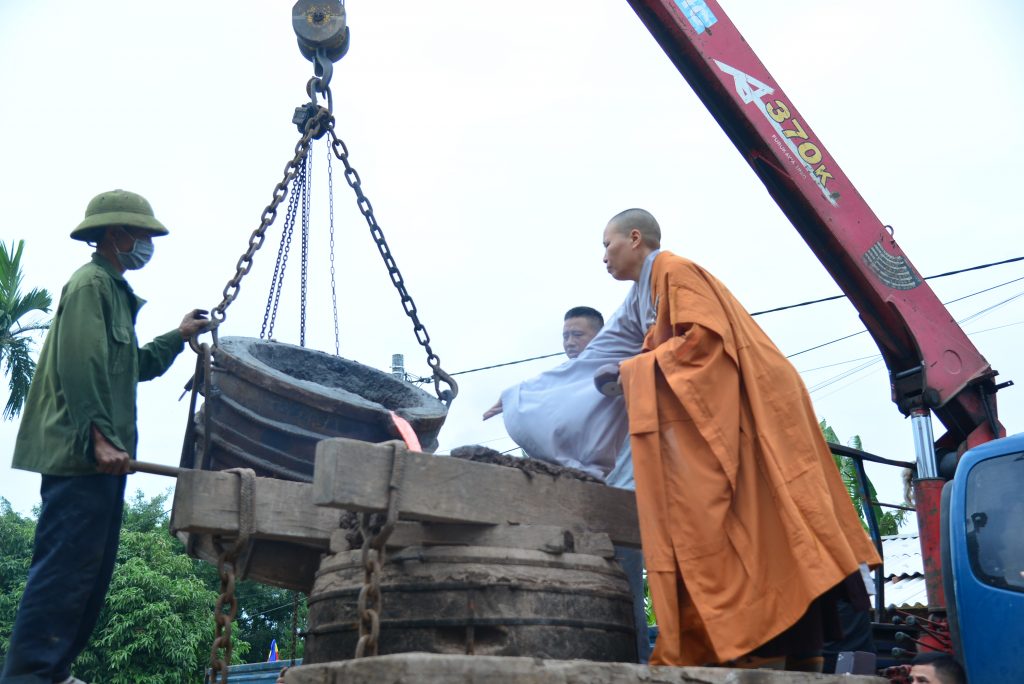 Hải Dương: Trang nghiêm lễ rót đồng đúc Đại Hồng Chung chùa Sùng Minh