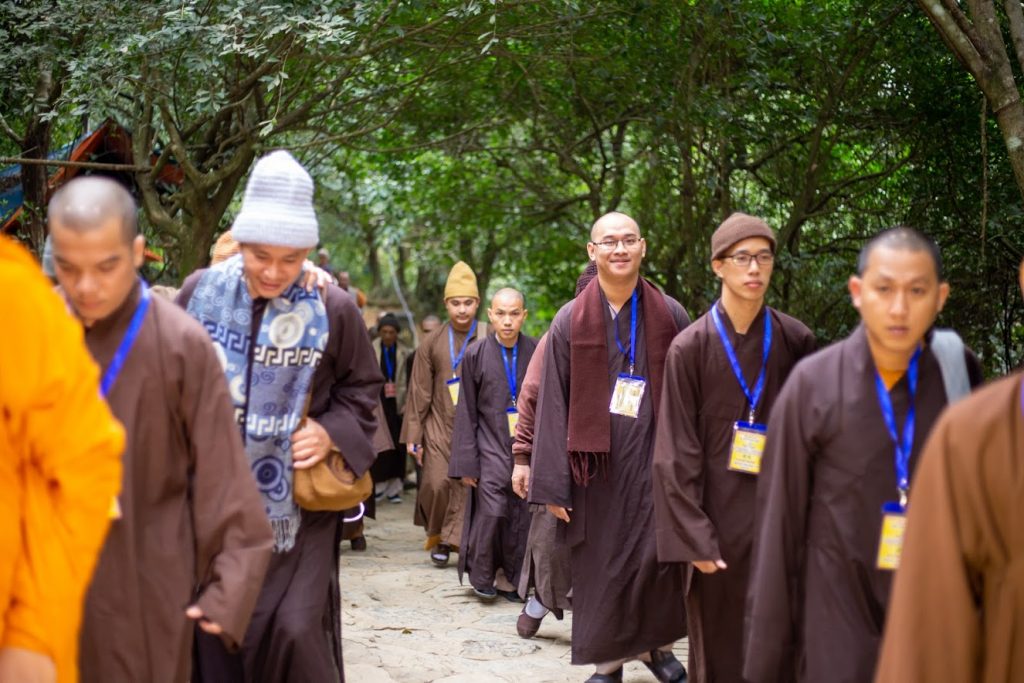 Trường Trung cấp Phật học tỉnh Bến Tre thăm quan và trải nghiệm tại chùa Bái Đính