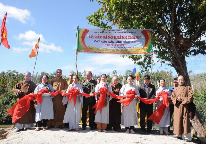 Đắk Nông: khánh thành cầu dân sinh Bình An và tặng Quà cho bà con hộ nghèo