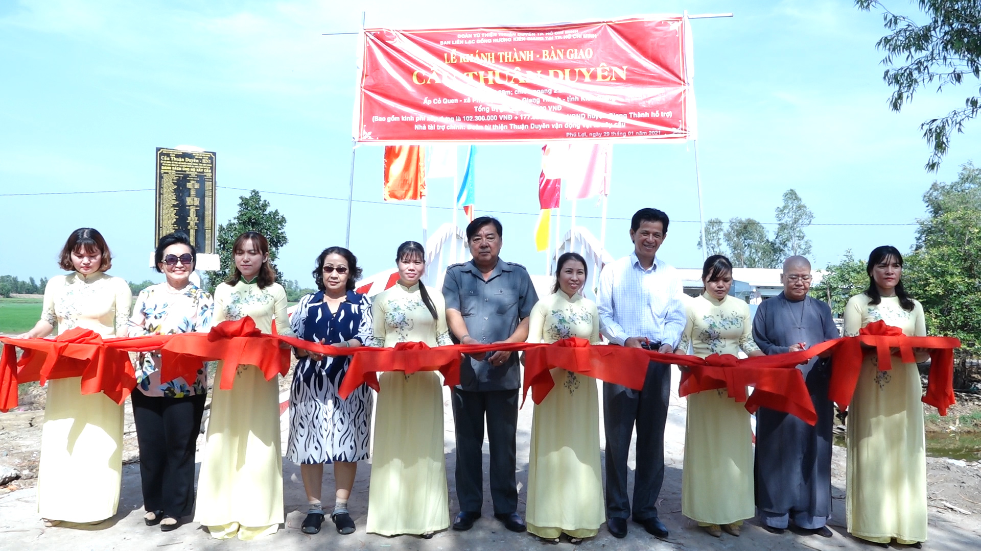 Kiên Giang: Chùa Giang Thành tổ chức khánh thành và bàn giao 2 cây cầu giao thông nông thôn tại huyện Giang Thành