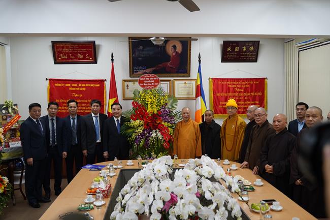 Phái đoàn lãnh đạo thành phố Hà Nội thăm BTS GHPGVN thành phố Hà Nội nhân Tết nguyên đán Tân Sửu