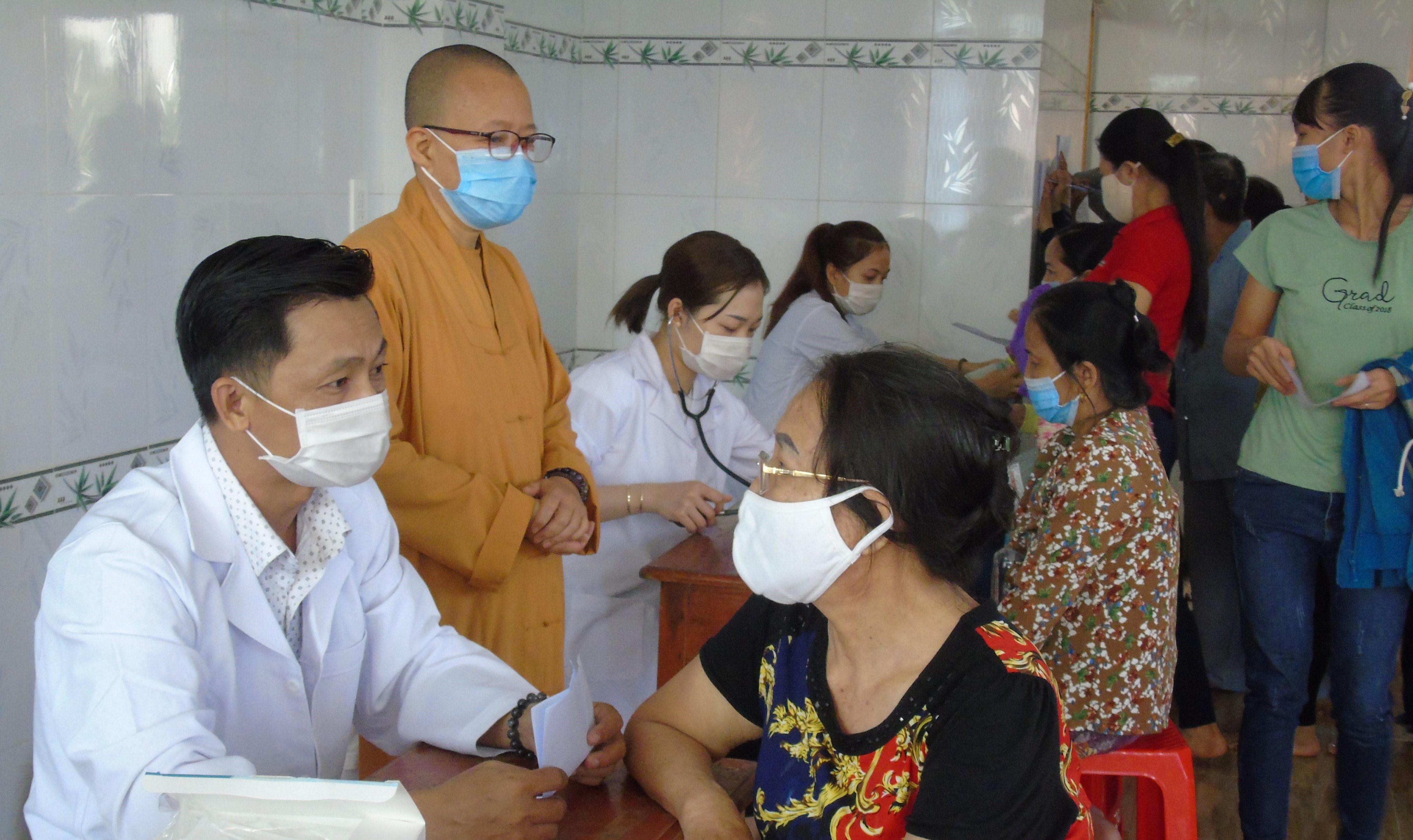 TPHCM: Chùa Phước Quang tổ chức khám chữa bệnh miễn phí cho bà con có hoàn cảnh khó khăn