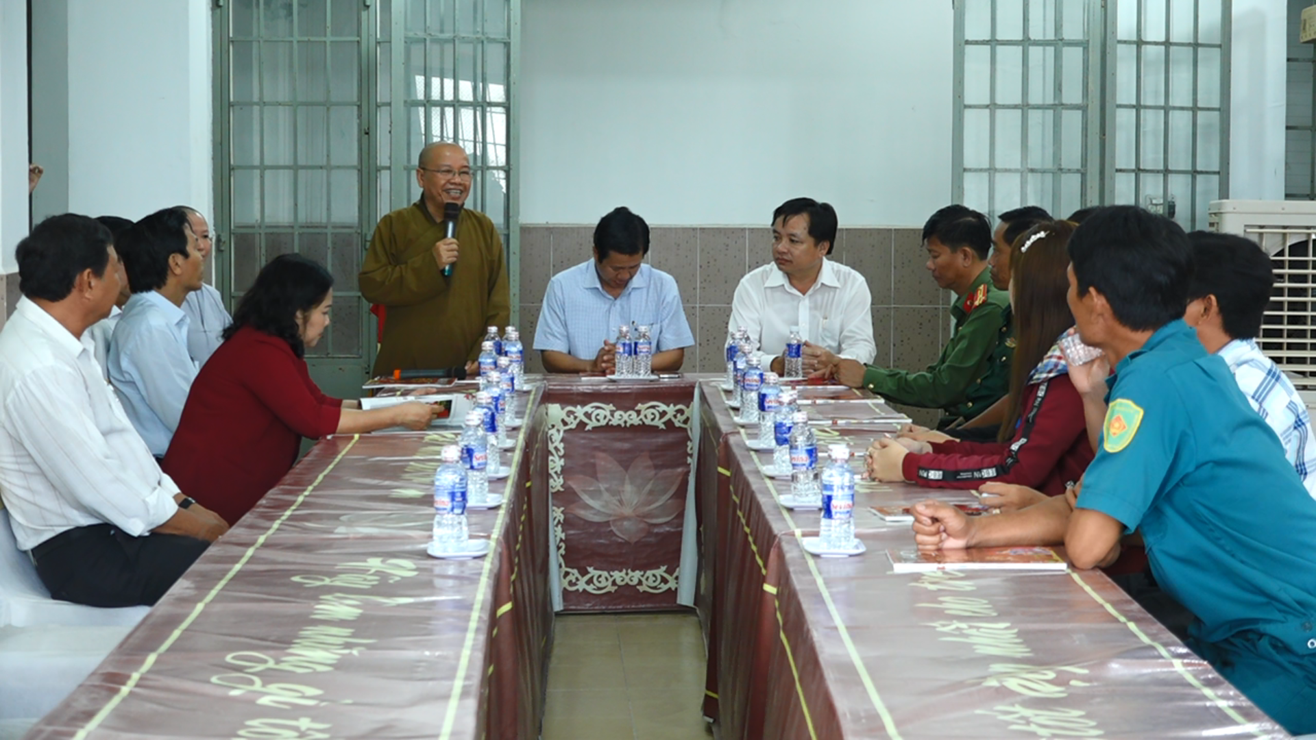 Kiên Giang: Lãnh đạo huyện Hòn Đất thăm, chúc tết Trung tâm TTXH Phật Quang