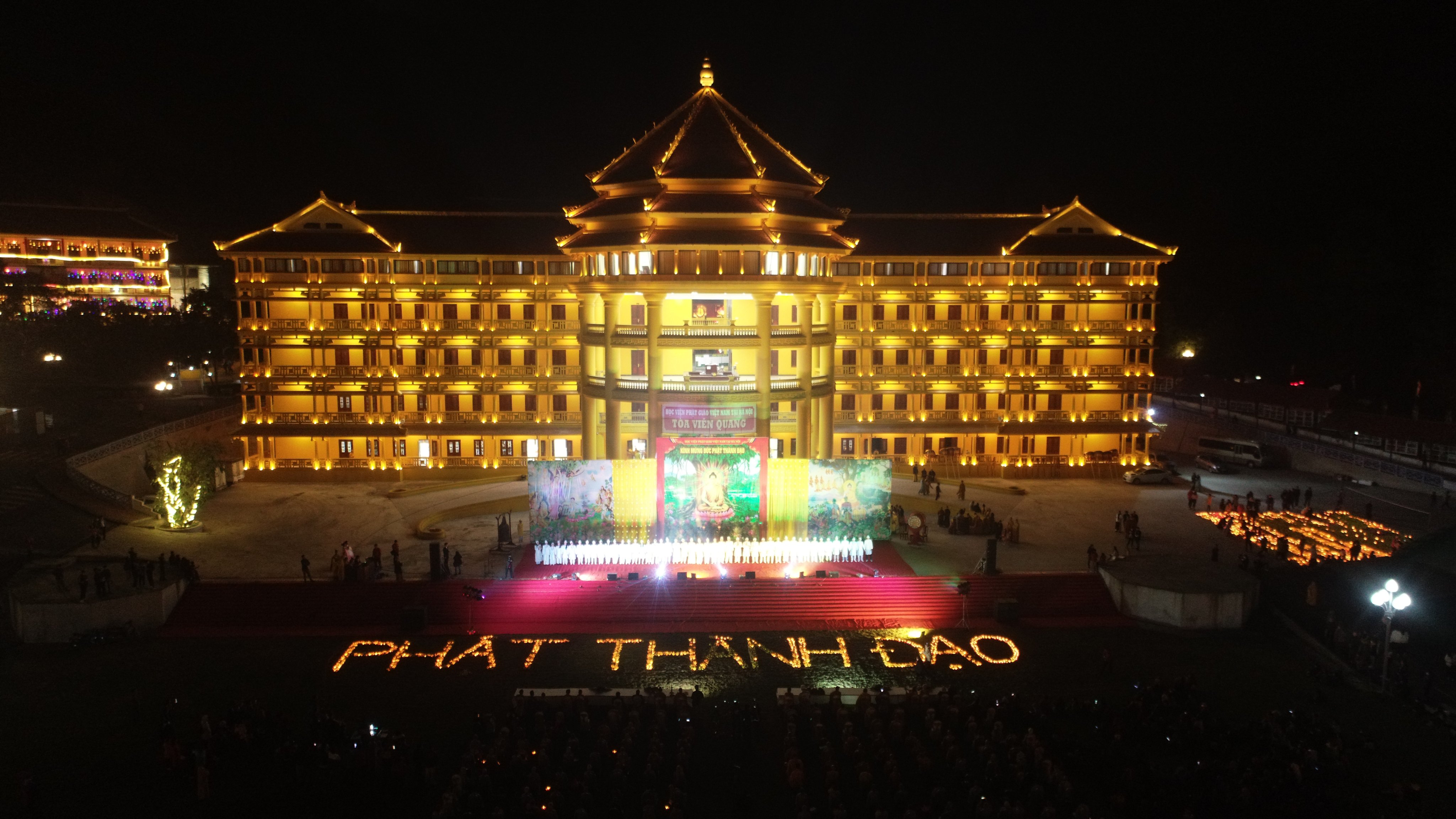 Hà Nội: Lễ kỷ niệm và Hoa đăng kính mừng Đức Phật thành đạo tại HVPGVN