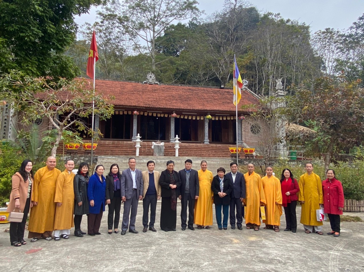 Bắc Kạn: Phó Chủ tịch Quốc hội thăm hỏi, chúc Tết chư Tăng nhân dịp Tết cổ truyền