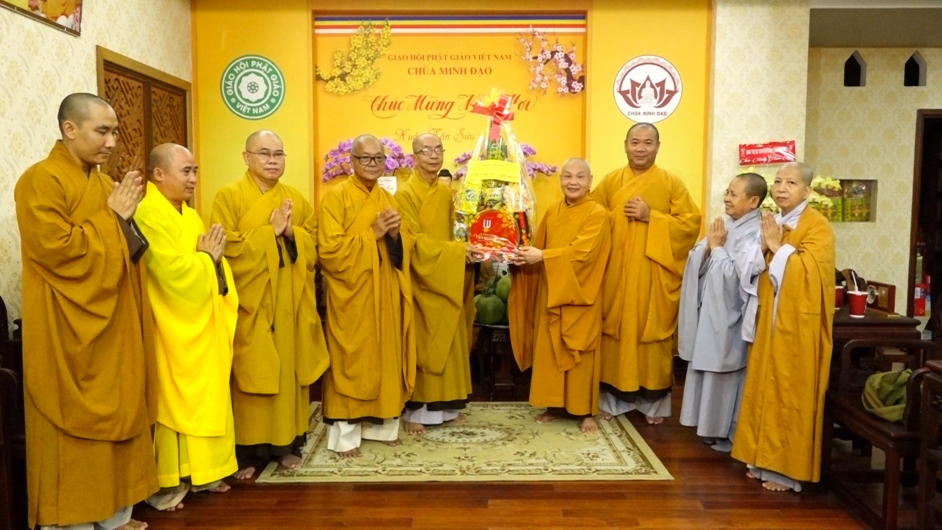 TP. HCM: Phật giáo Bến Tre và lãnh đạo các ban, ngành chúc tết chư tôn giáo phẩm HĐTS
