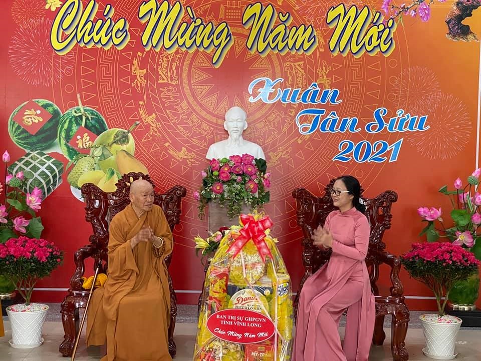 Vĩnh Long: Ban Trị sự Phật giáo tỉnh thăm và chúc Tết chính quyền