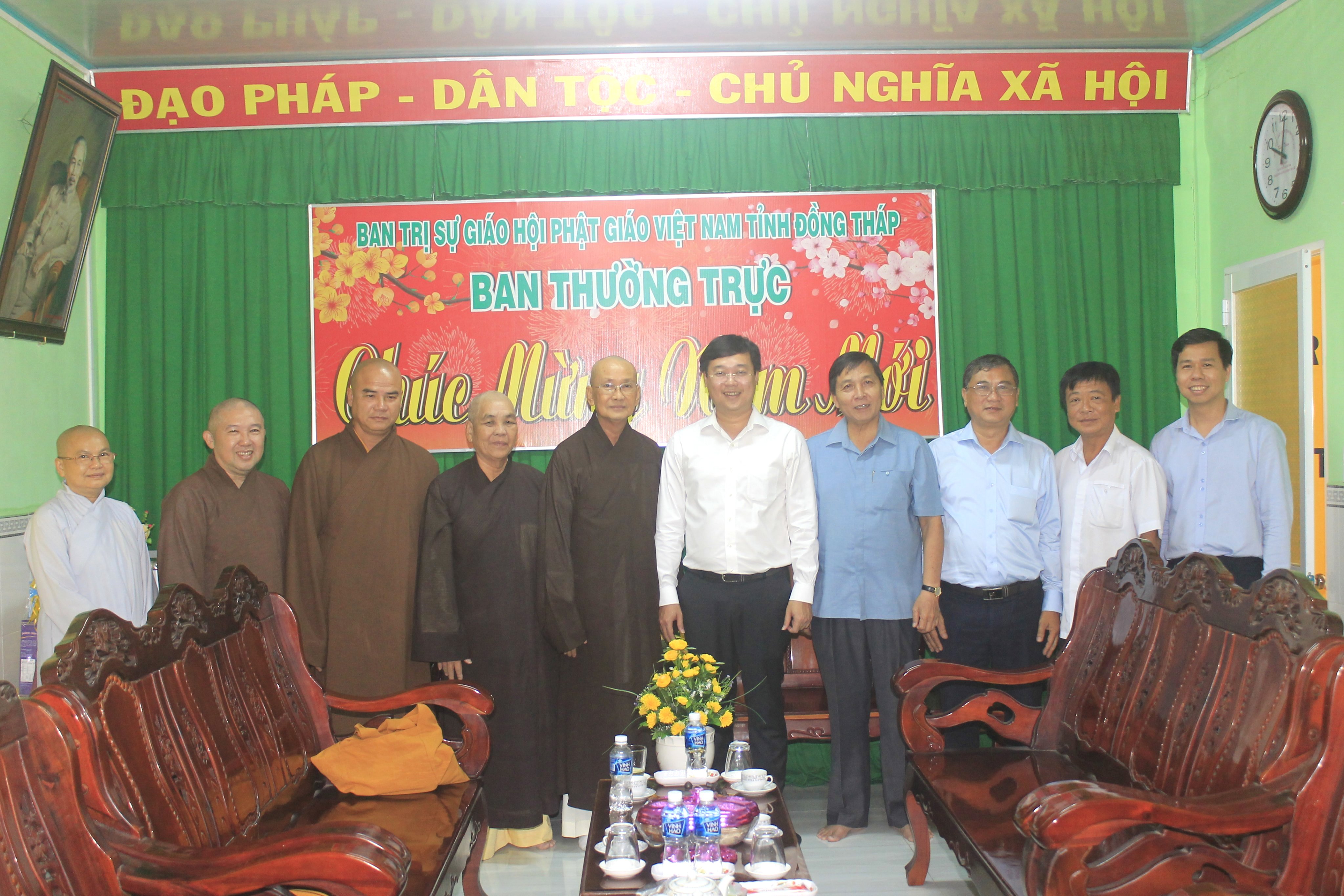 Đồng Tháp: Bí thư Tỉnh ủy thăm, chúc tết Phật giáo tỉnh