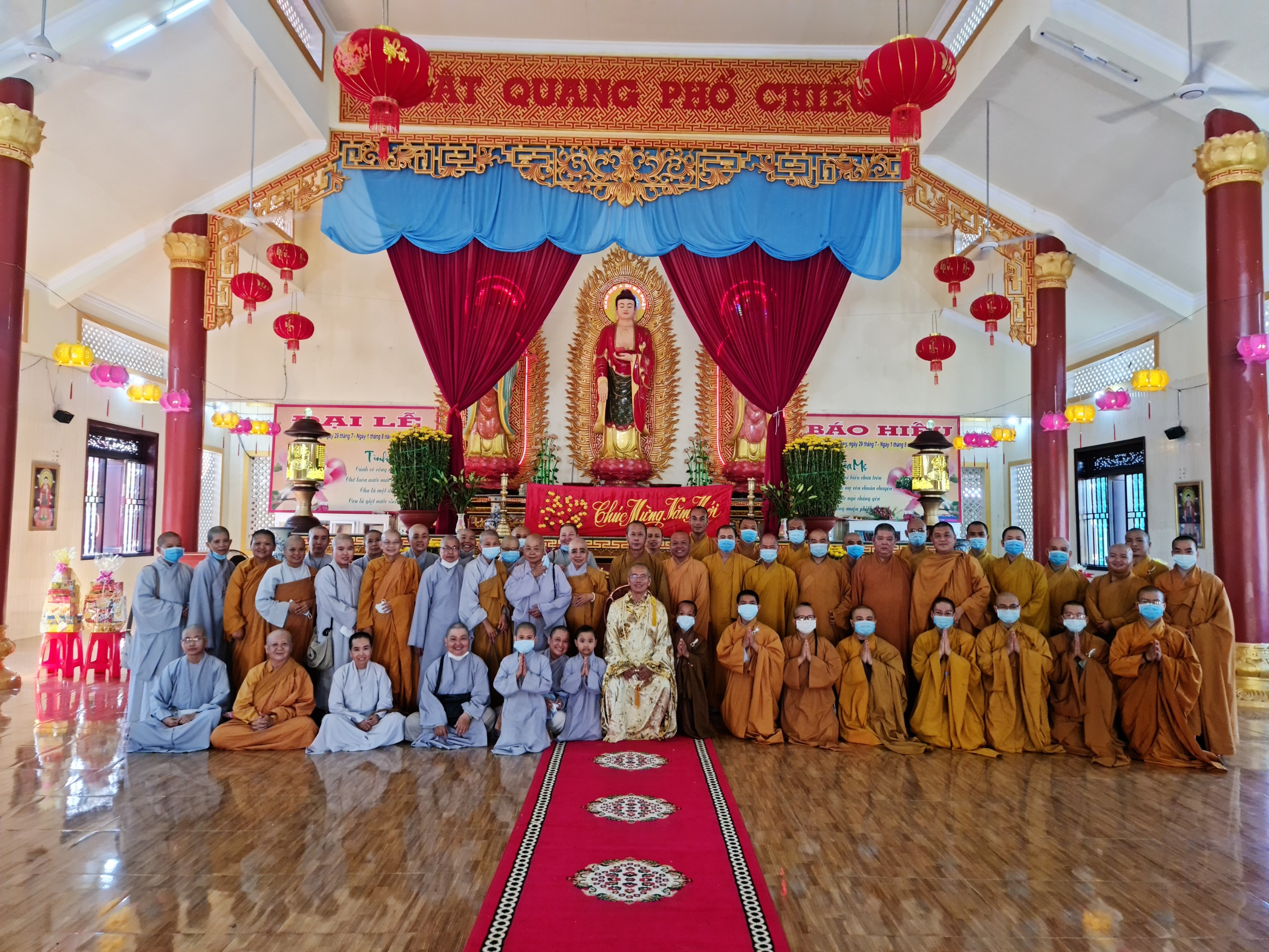 Sóc Trăng: Ban Trị sự Phật giáo các huyện, thị, thành và chư Tăng Ni trụ trì các tự viện chúc tết HT.Thích Minh Hạnh