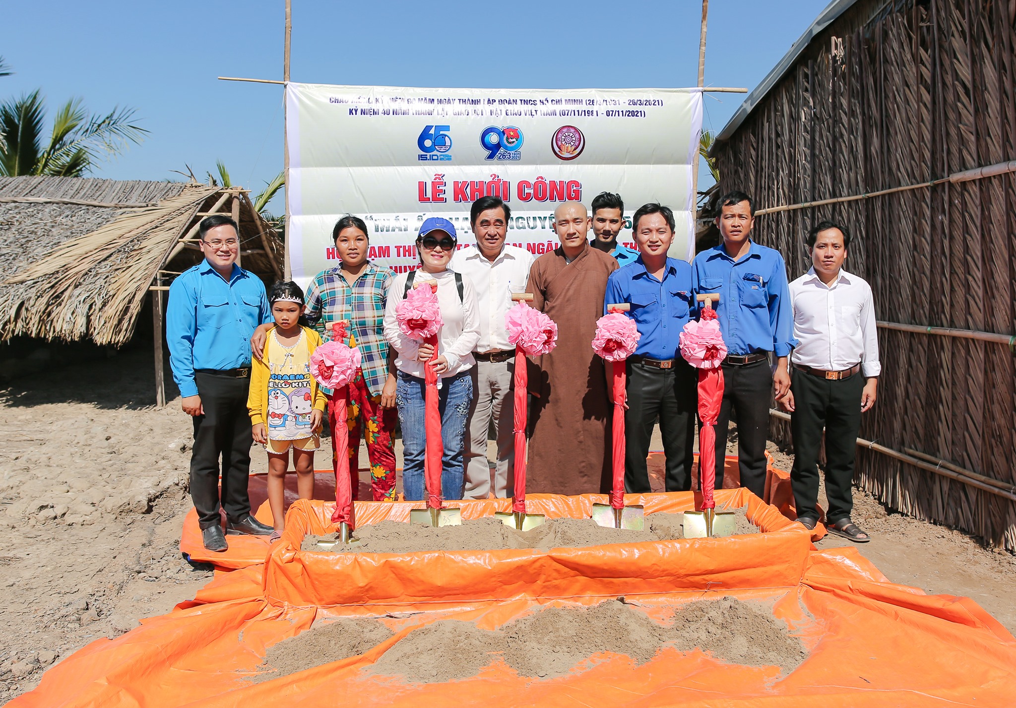 Bến Tre: CLB Hạnh Nguyện (TP.HCM) chung tay xây dựng đường Giao thông nông thôn và nhà tình thương tại huyện Thạnh Phú