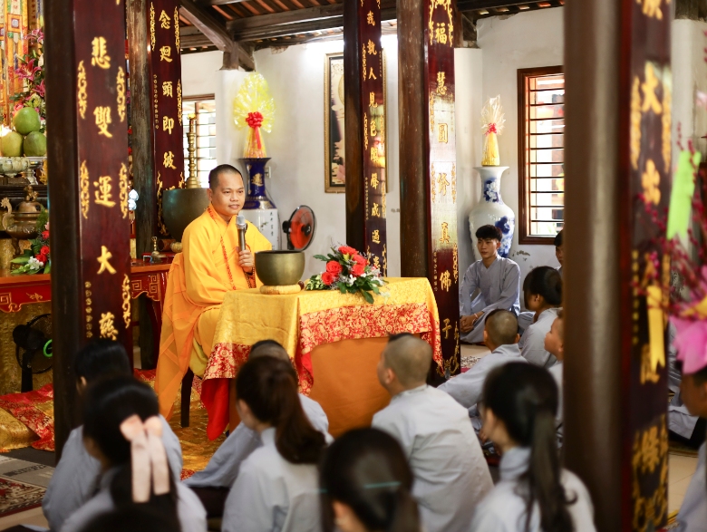 TT Huế: Khoá tu tuổi trẻ "Lắng Nghe Để Hiểu" tại Chùa Giác Thế