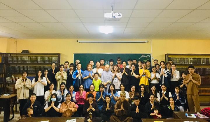 Khai giảng lớp tiếng Trung miễn phí tại chùa Long Hưng