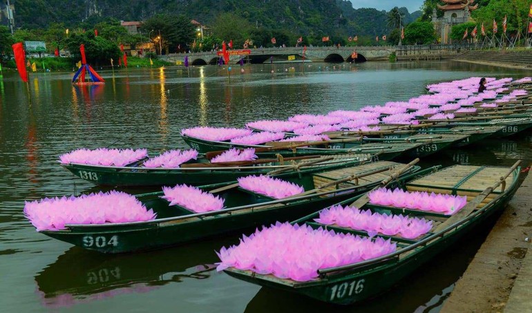 Ninh Bình: Lễ cầu quốc thái dân an và hoa đăng ở cố đô Hoa Lư