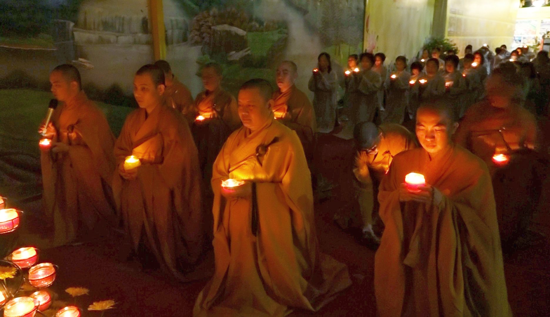 TP.HCM: Chùa Minh Đạo thắp nến tri ân nhân ngày Vía Bồ tát Quán Thế Âm