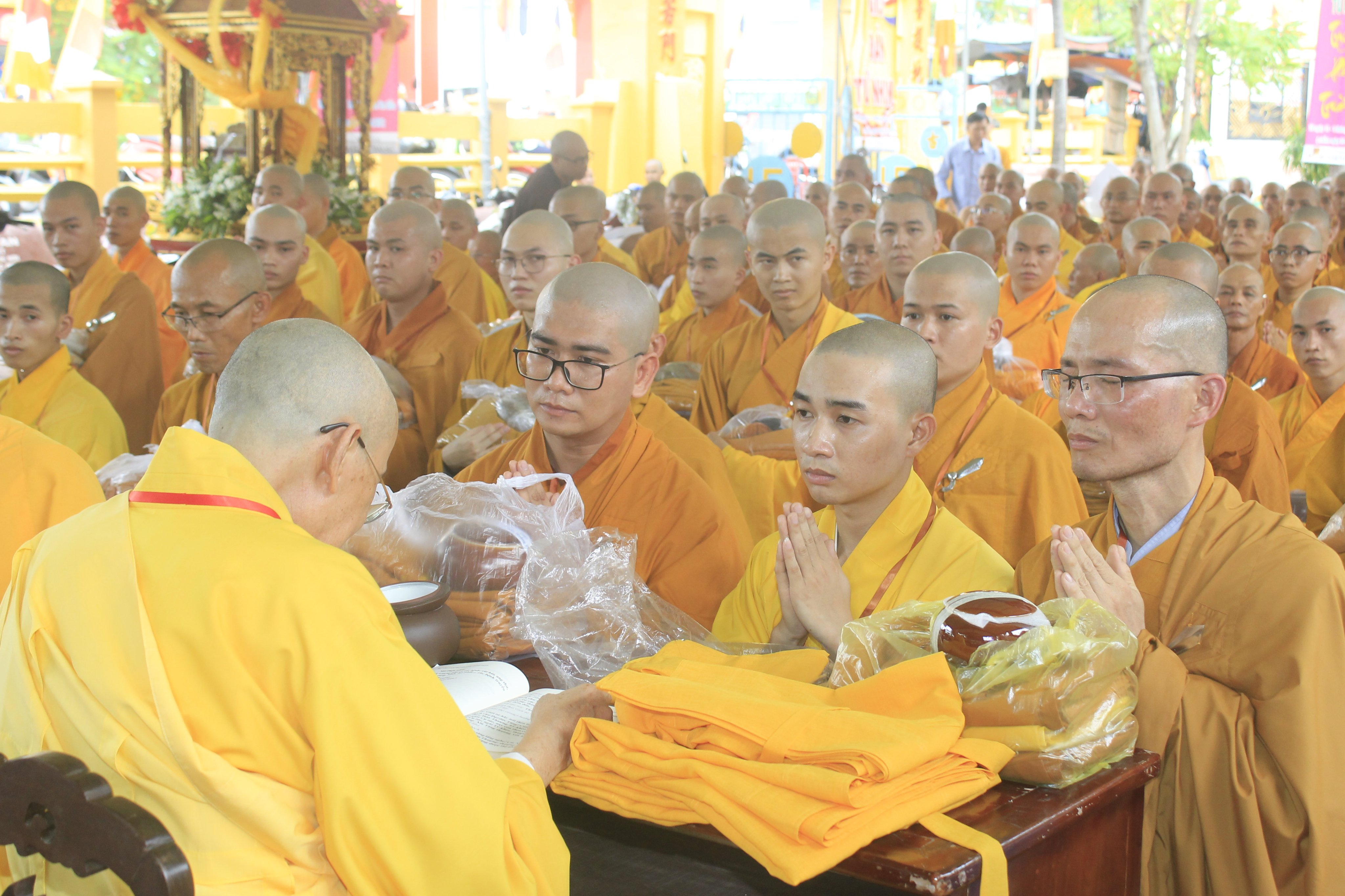 Đồng Tháp: Đàn truyền giới Tỳ kheo, Sa-di, Thức-xoa, Sa-di-Ni