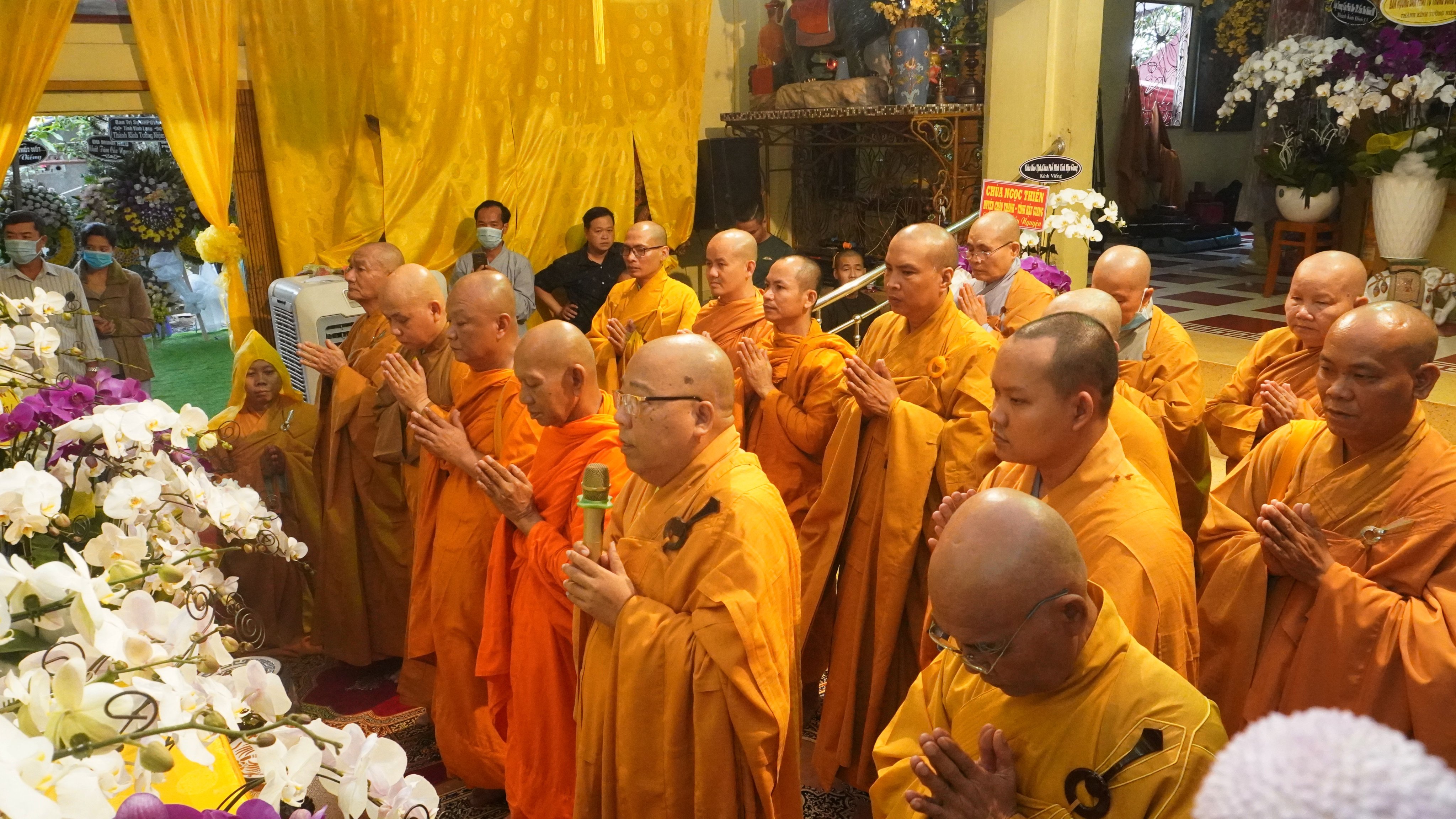 Cần Thơ: Ngày thứ 3 tang lễ cố Trưởng lão HT. Thích Huệ Trường