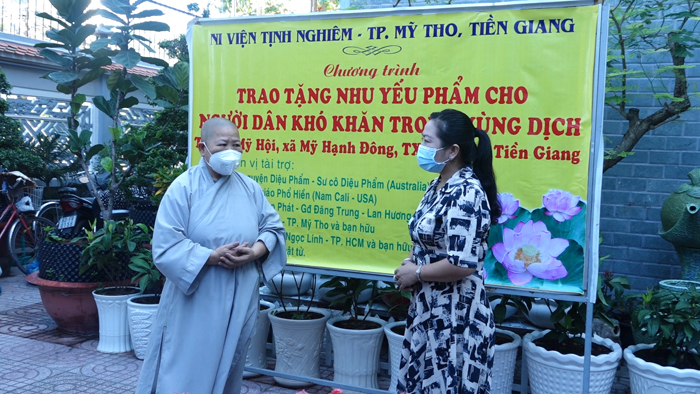 Tiền Giang: Chùa Tịnh Nghiêm hỗ trợ người dân khu cách ly tại TX.Cai Lậy