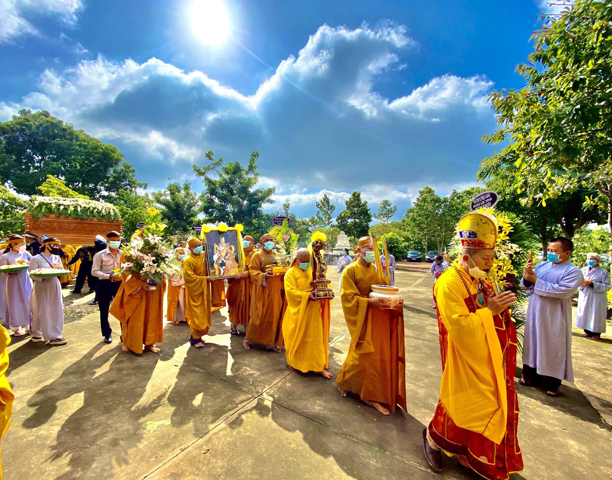 Bình Phước: Lễ truy niệm và phụng tống kim quan HT.Thích Nhuận Thanh nhập bảo tháp