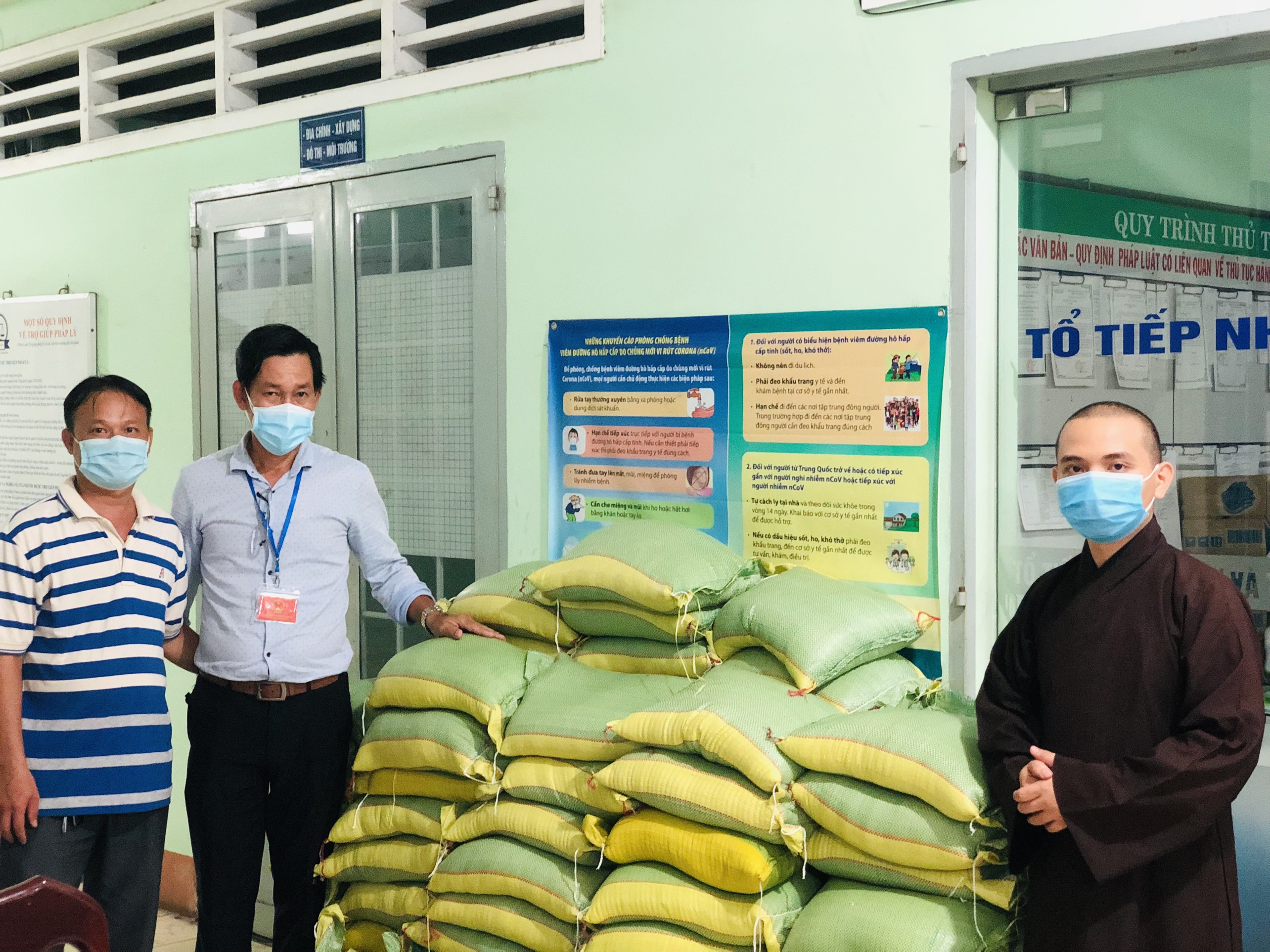 TP.HCM: Chùa Vạn Đức hỗ trợ nông sản, thực phẩm cho cho các tự viện và bà con khu vực phong toả.