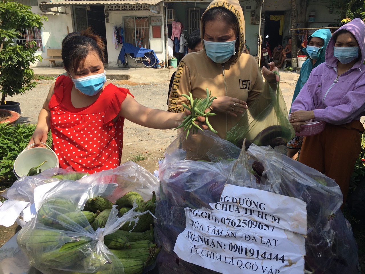 TP.HCM: Chùa Lá mở Siêu thị lưu động 0 đồng