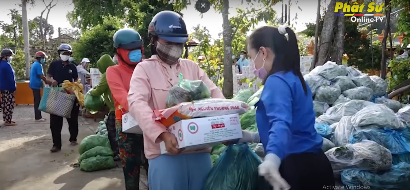 [Video] Tiền Giang: “Phiên chợ 0 đồng” chùa Long Tường hỗ trợ người dân trong đại dịch COVID-19