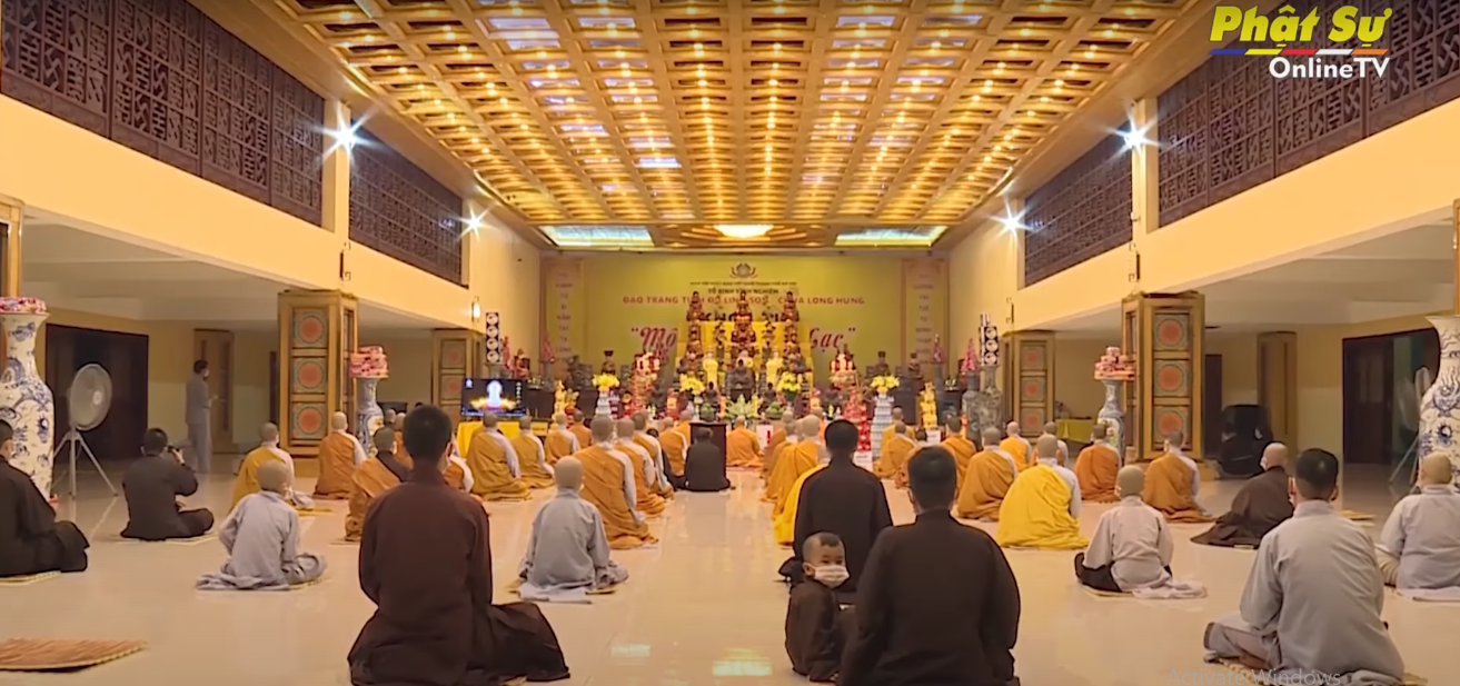 [Video] Hà Nội: Tăng Ni, Phật tử chùa Long Hưng trì tụng online 1 triệu biến Chú Đại Bi
