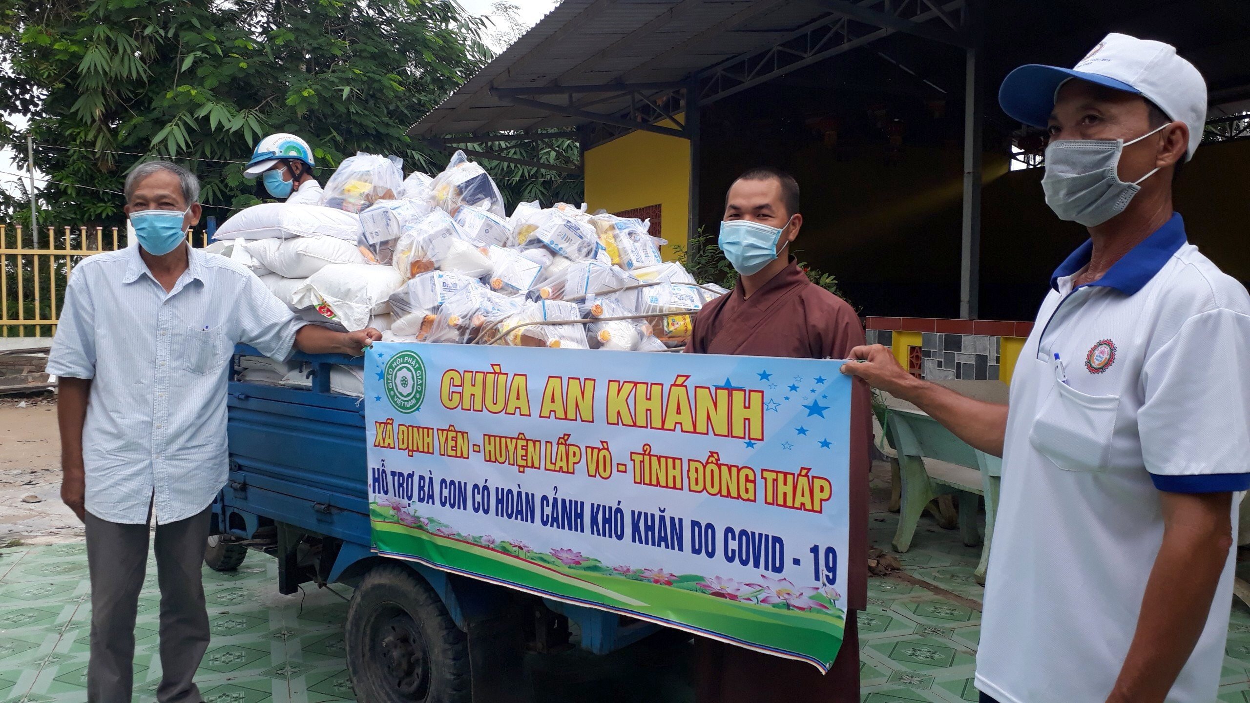 Đồng Tháp: Chùa An Khánh, chùa An Phước chia sẻ bà con khó khăn tại địa phương