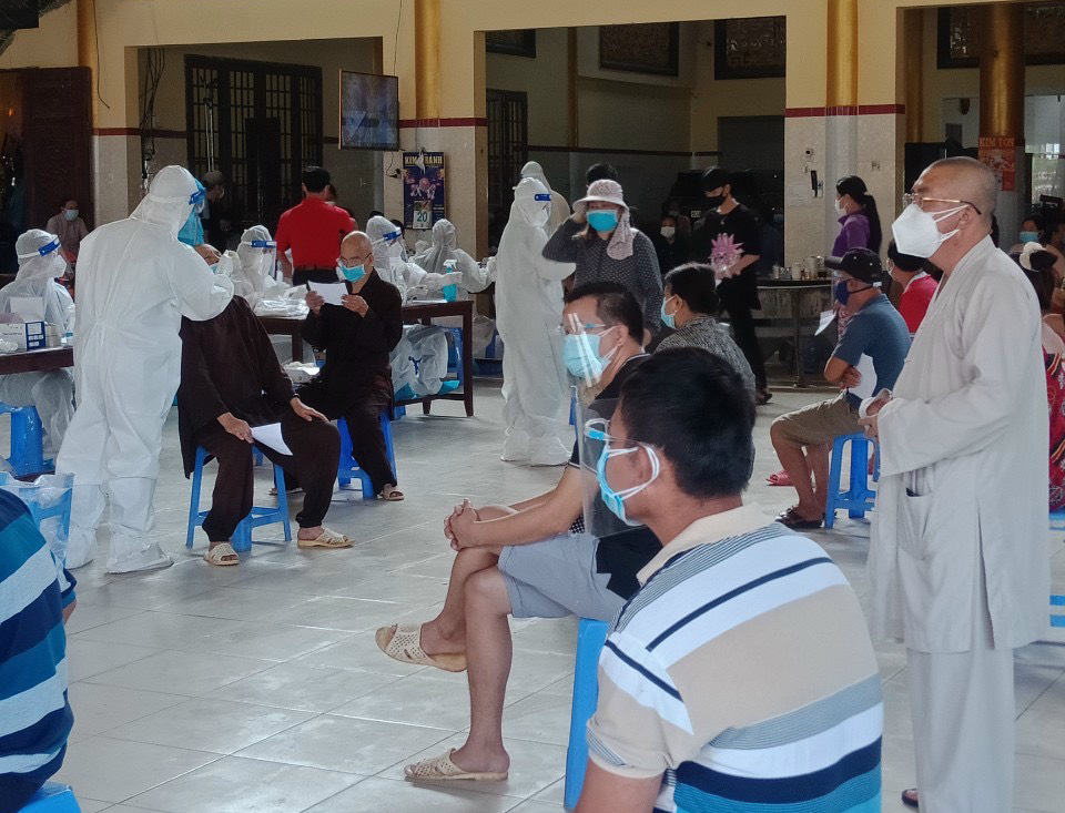 Đồng Nai: Triển khai lấy hơn 5.000 mẫu xét nghiệm COVID-19 tại Phổ Quang cổ tự
