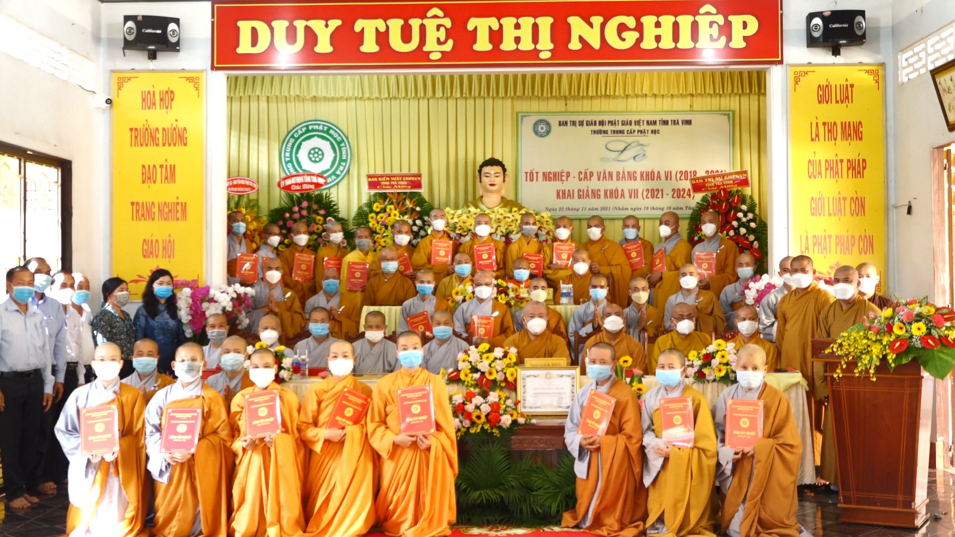 Trà Vinh: Lễ tốt nghiệp Trung cấp Phật học khóa VI và khai giảng Khóa VII (2021 - 2024)