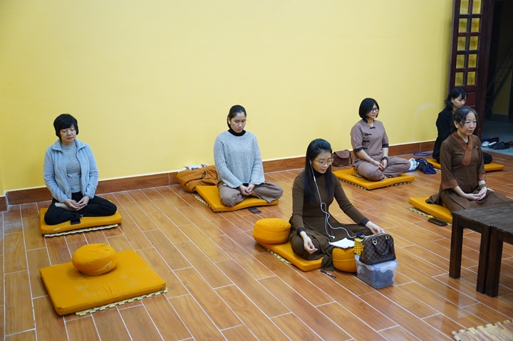 Hà Nội: Chùa Long Hưng khai giảng khóa thiền Vipassana III