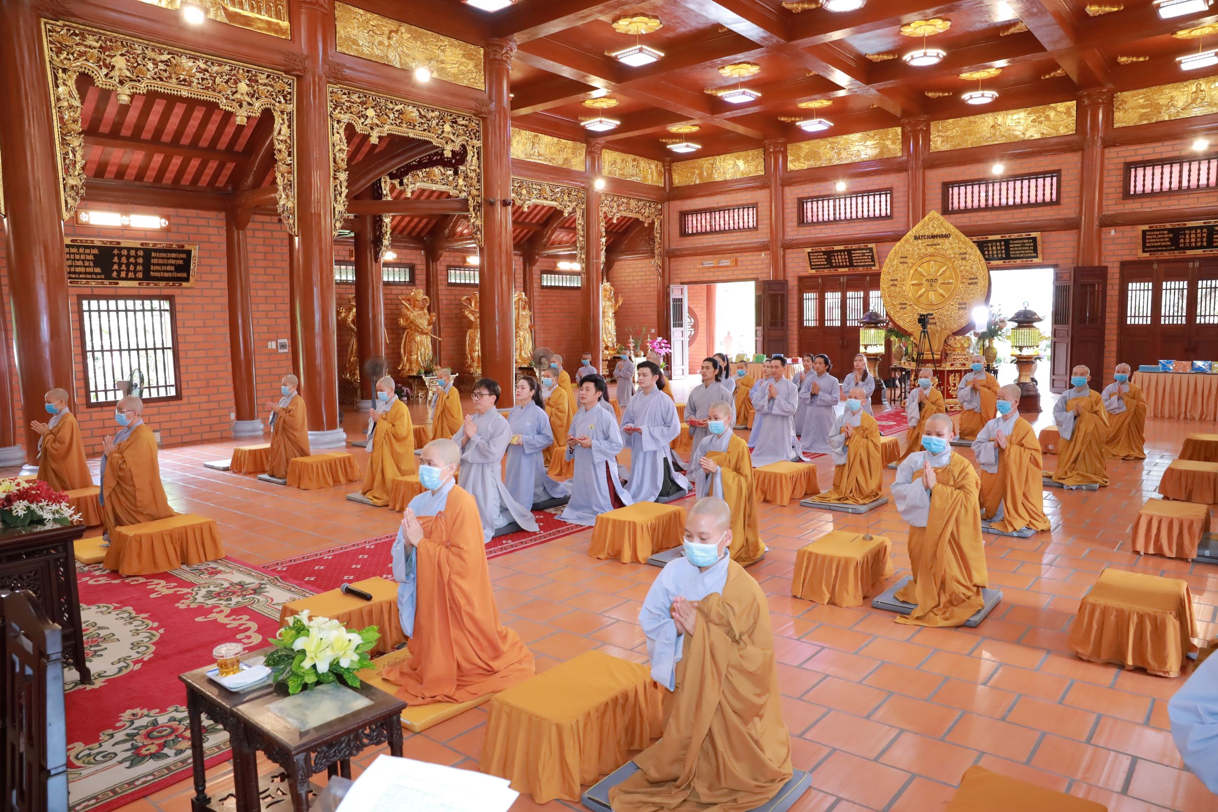 Bình Dương: Nhóm nghệ sĩ TP.HCM tham dự khóa tu cầu nguyện cho nạn nhân đã mất trog đại dịch COVID-19