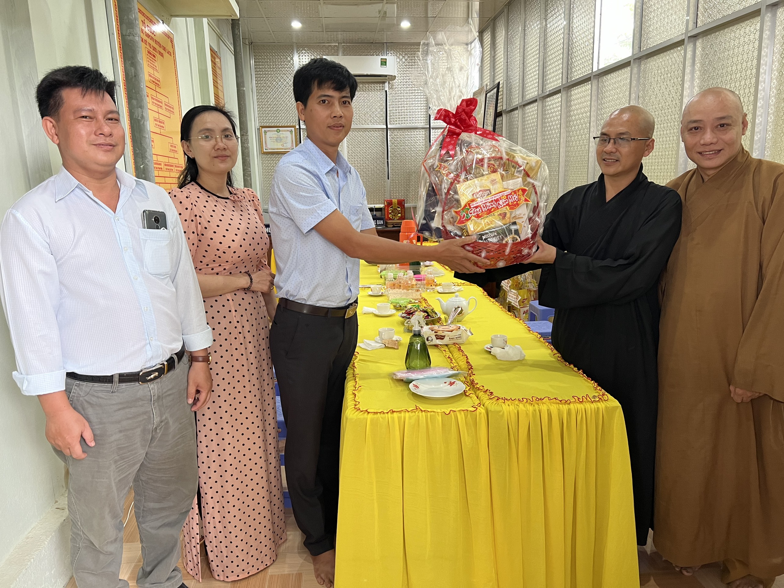 Bến Tre: Công An huyện Chợ Lách đến thăm và chúc Tết BTS PG huyện Chợ Lách