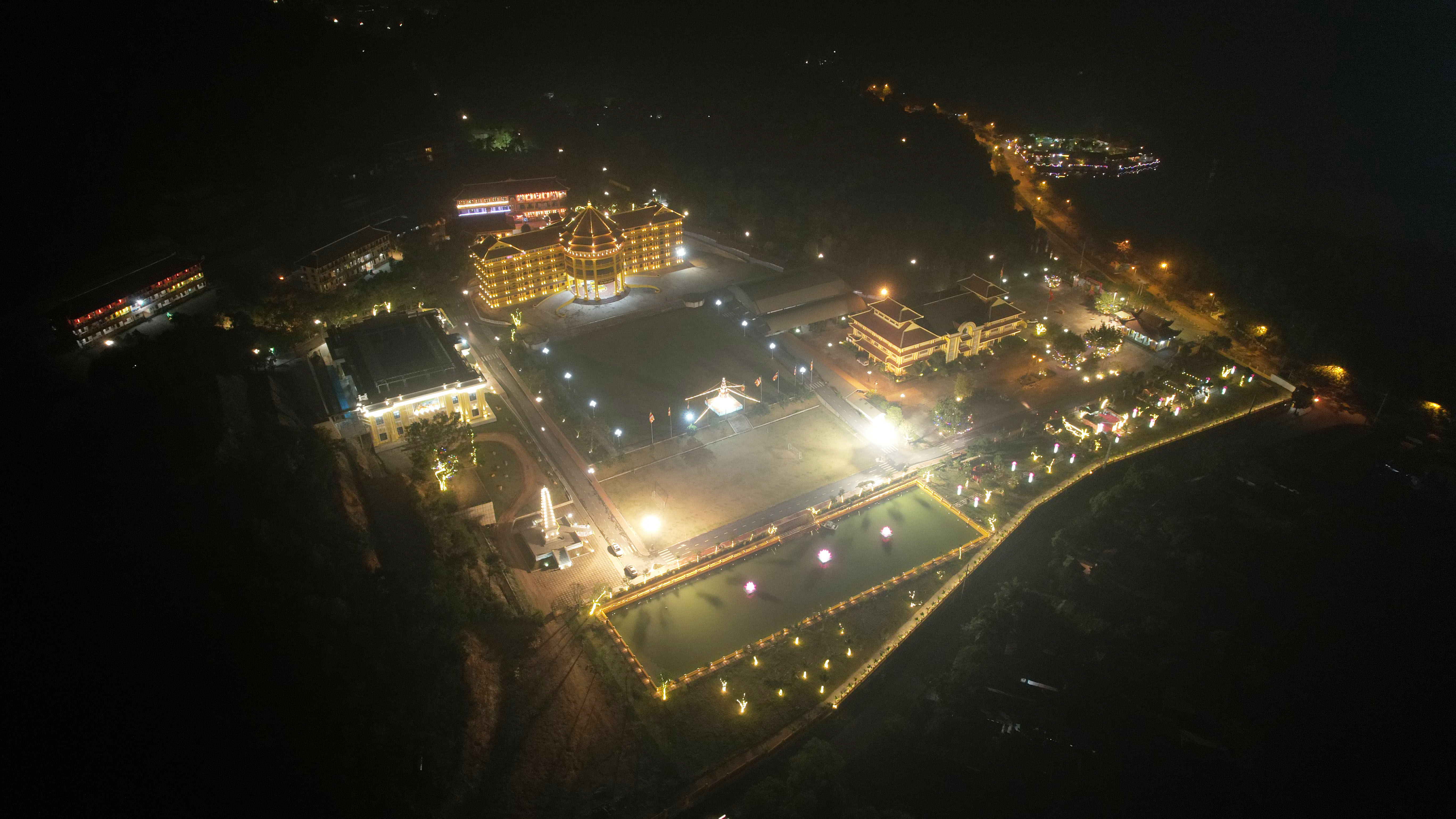 Học viện PGVN tại Hà Nội kỷ niệm ngày Đức Phật thành đạo