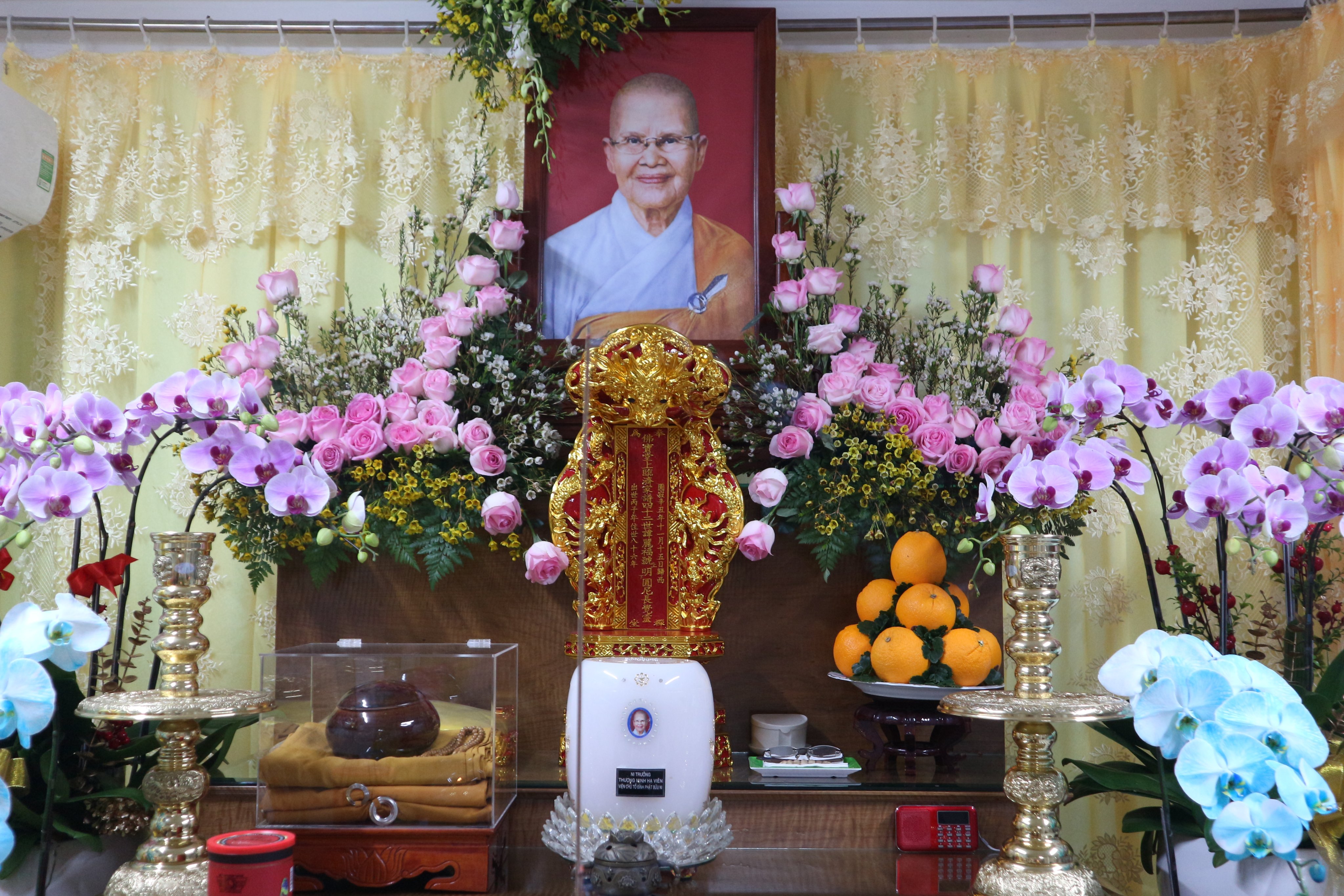 Tiền Giang: Lễ Chung thất cố Ni trưởng Thích Nữ Minh Viên và trao quà từ thiện