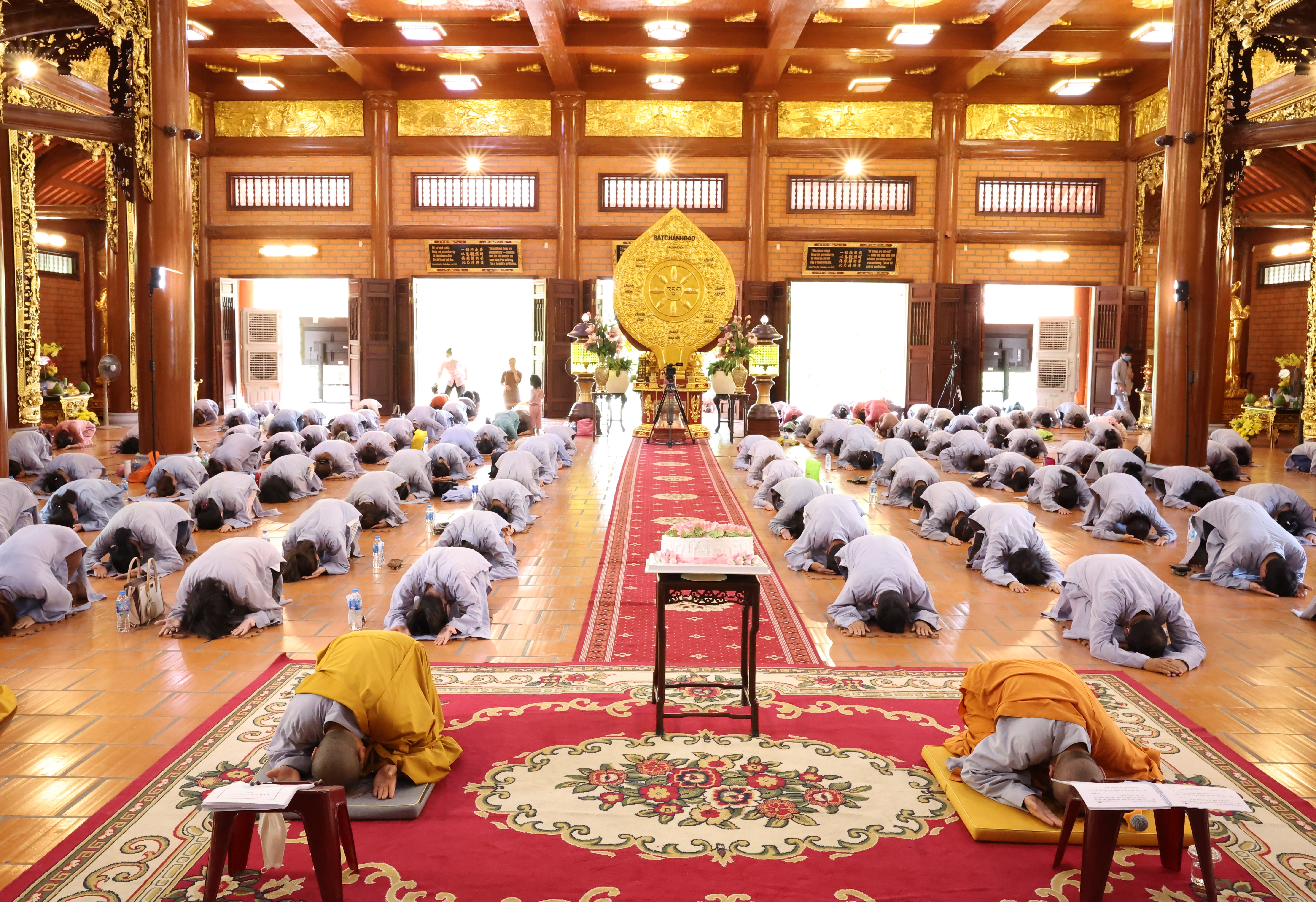 Bình Dương: Khánh đản Đức Bồ tát Quán Thế Âm tại chùa Thiên Quang